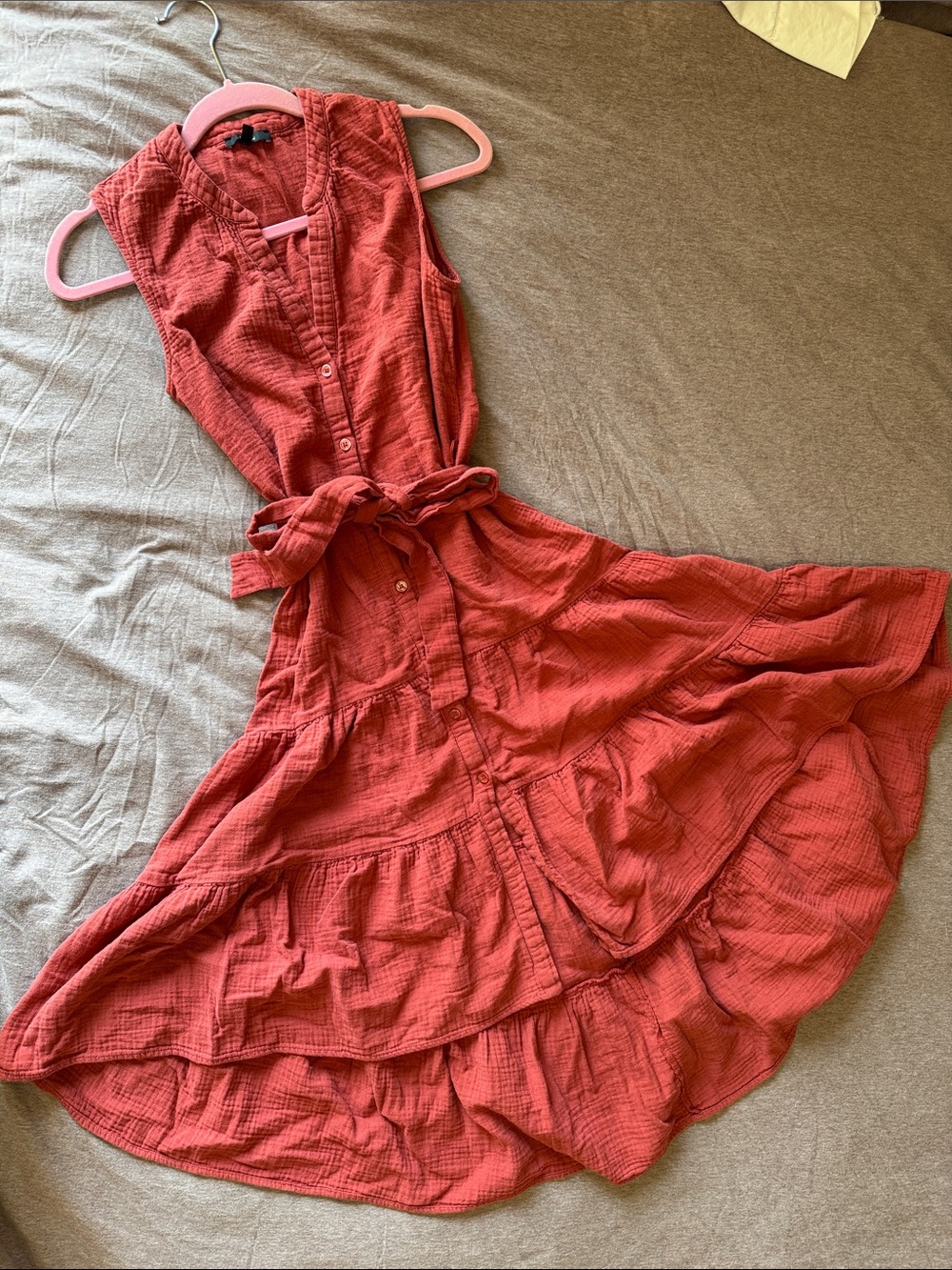 Drew Sleeveless Button-Front Tiered Midi Dress in Blood Orange 100% Cotton